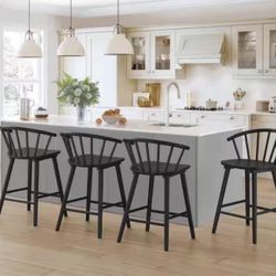 Winsto Windsor 24 in.Black Solid Wood Bar Stool for Kitchen Island Counter Stool with Spindle Back S