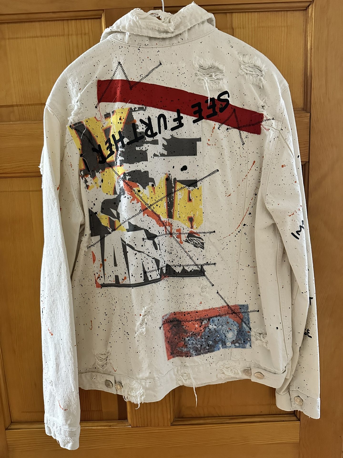 BRAND NEW Zara menβs Size XL Off- White Denim Jacket