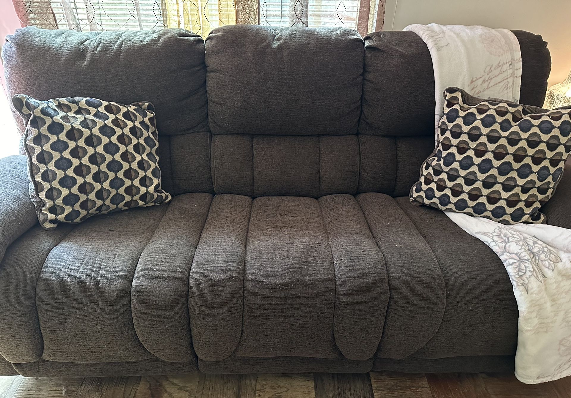 Love Seat & 3 Seater