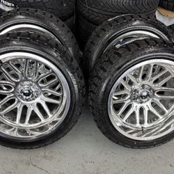 New 22x12 fuel polished wheels wrapped in 33x12.50r22 lancaster tires