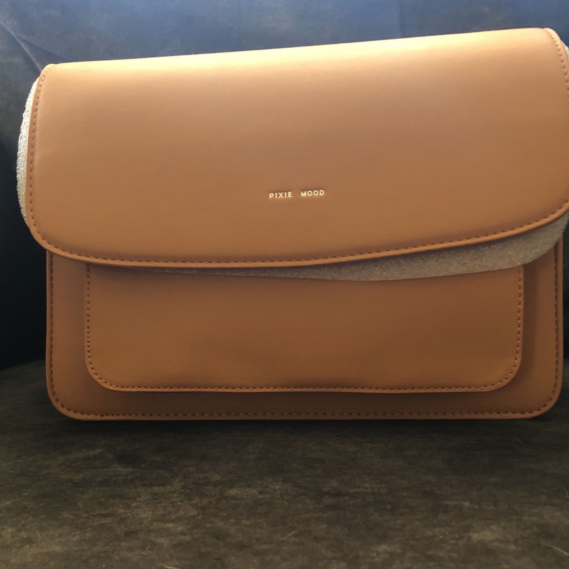 Zoe Crossbody - Honey Colored Handbag