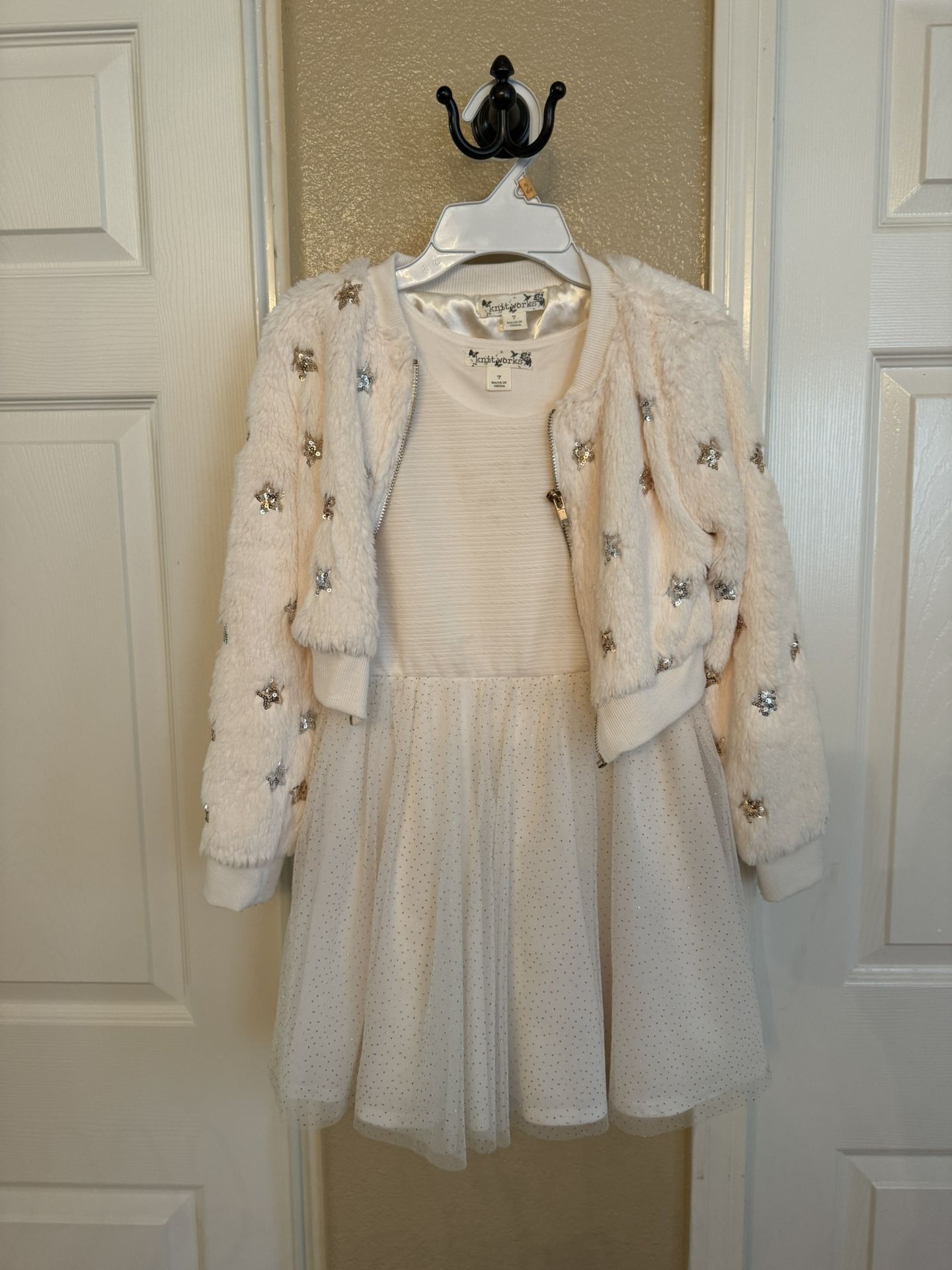 Girls dress