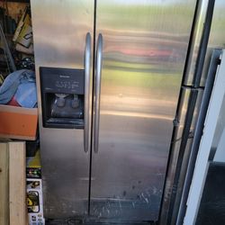 Used REFRIGERATOR 