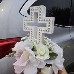 8 Center Pieces 