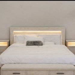 Cream Wood Queen Bed Set With Two Nightstands In Adjustable Frame