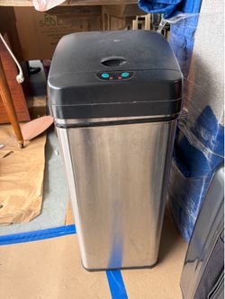 iTouchless Automatic Trash Can with Adapter