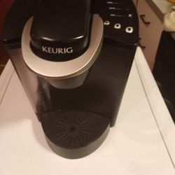 Keurig K-Classic Single-Serve K-Cup Pod Coffee Maker 

