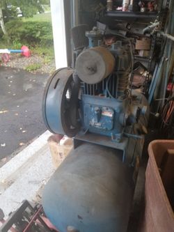 Quincy 325 80gal Air Compressor 