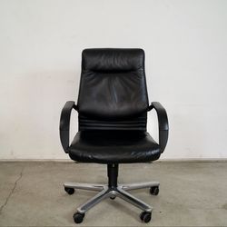 1980’s Postmodern Swiss Executive Leather Office Desk Chair