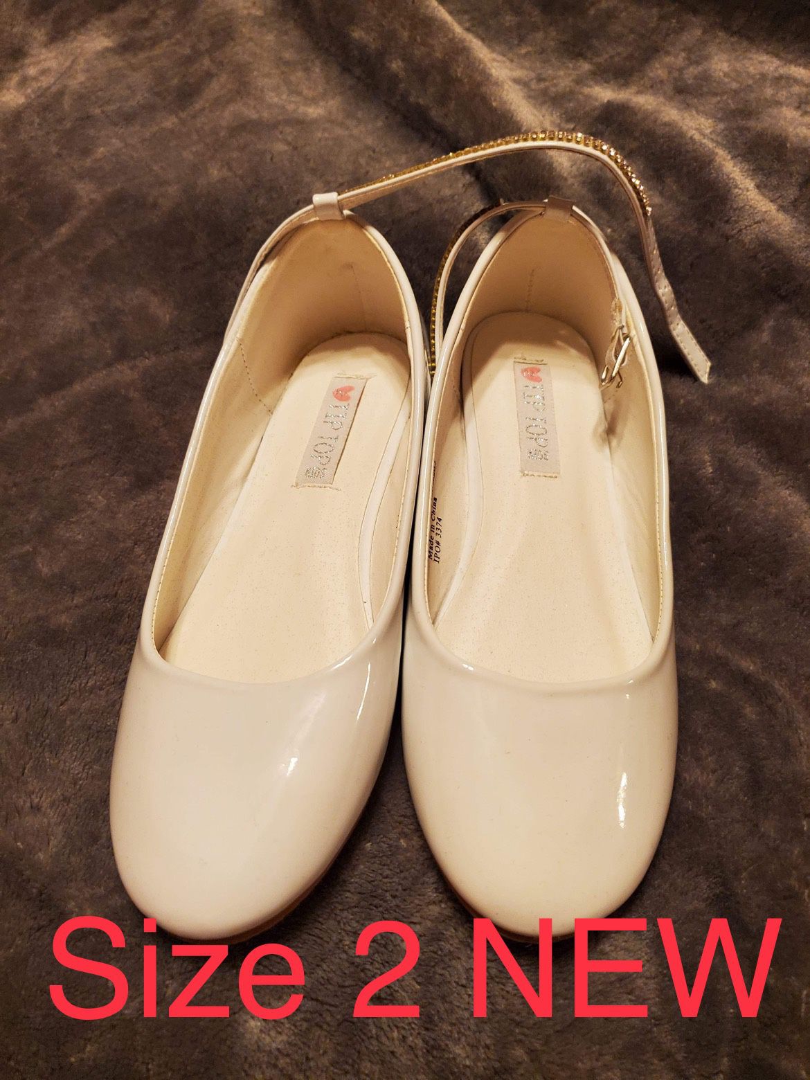 White Girls Flat Dress Shoes Size 2 New