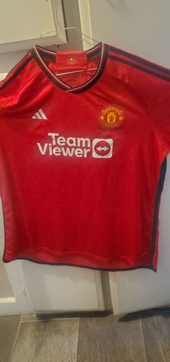 New Man Utd Jersey Size 3XL But Fit 2XL For Men