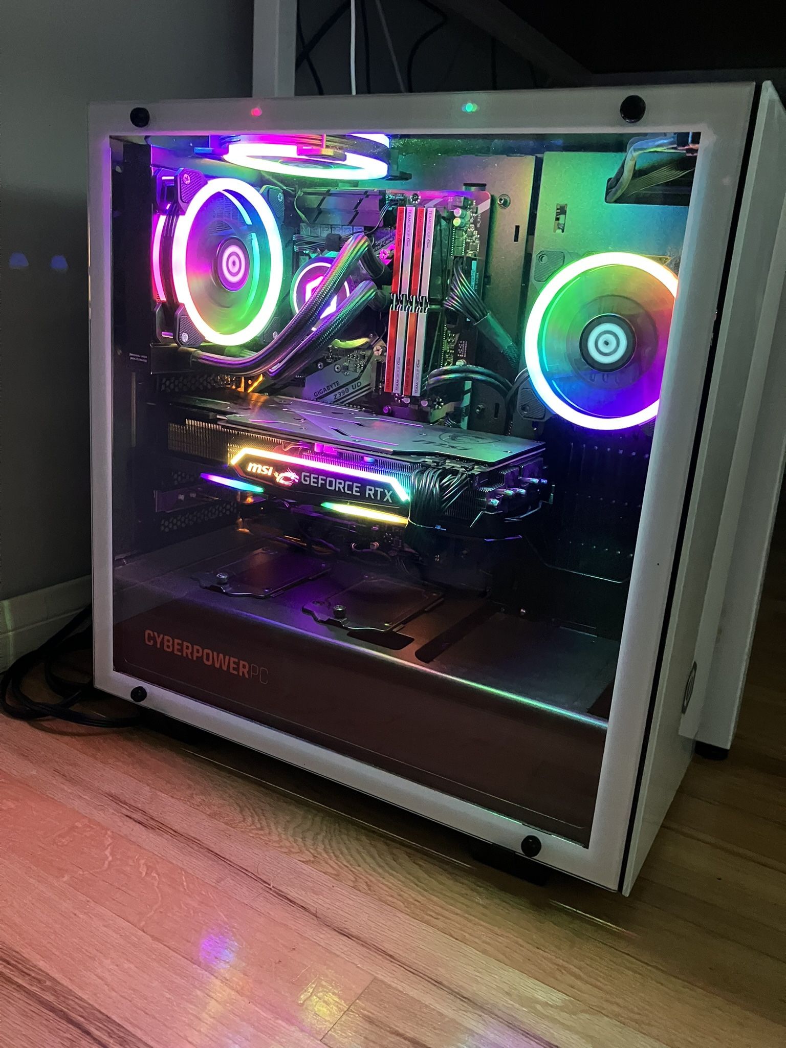 Gaming PC - RTX 2080 Super / i9-9900K / 32 GB RAM - Windows 11