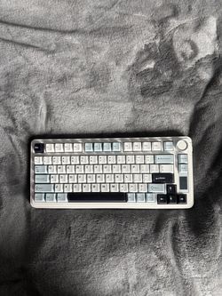 Brand new aula keyboard