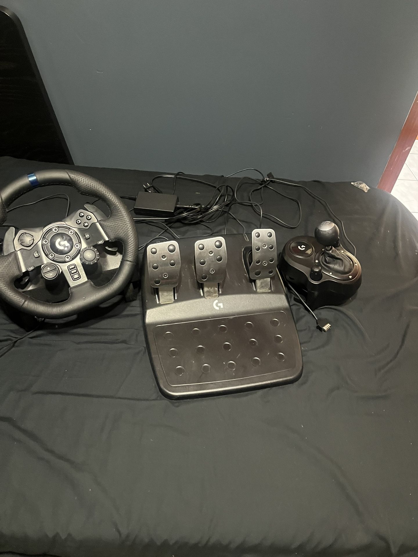 PS4/5 Logitech Racing Wheel