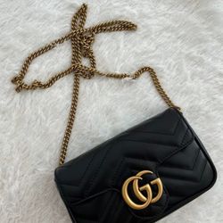 Gold vintage double G logo with key ring V-shaped spun leather cowhide shoulder bag crossbody bag super mini ladies black