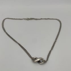 TIFFANY & CO. Infinity Pendant Necklace