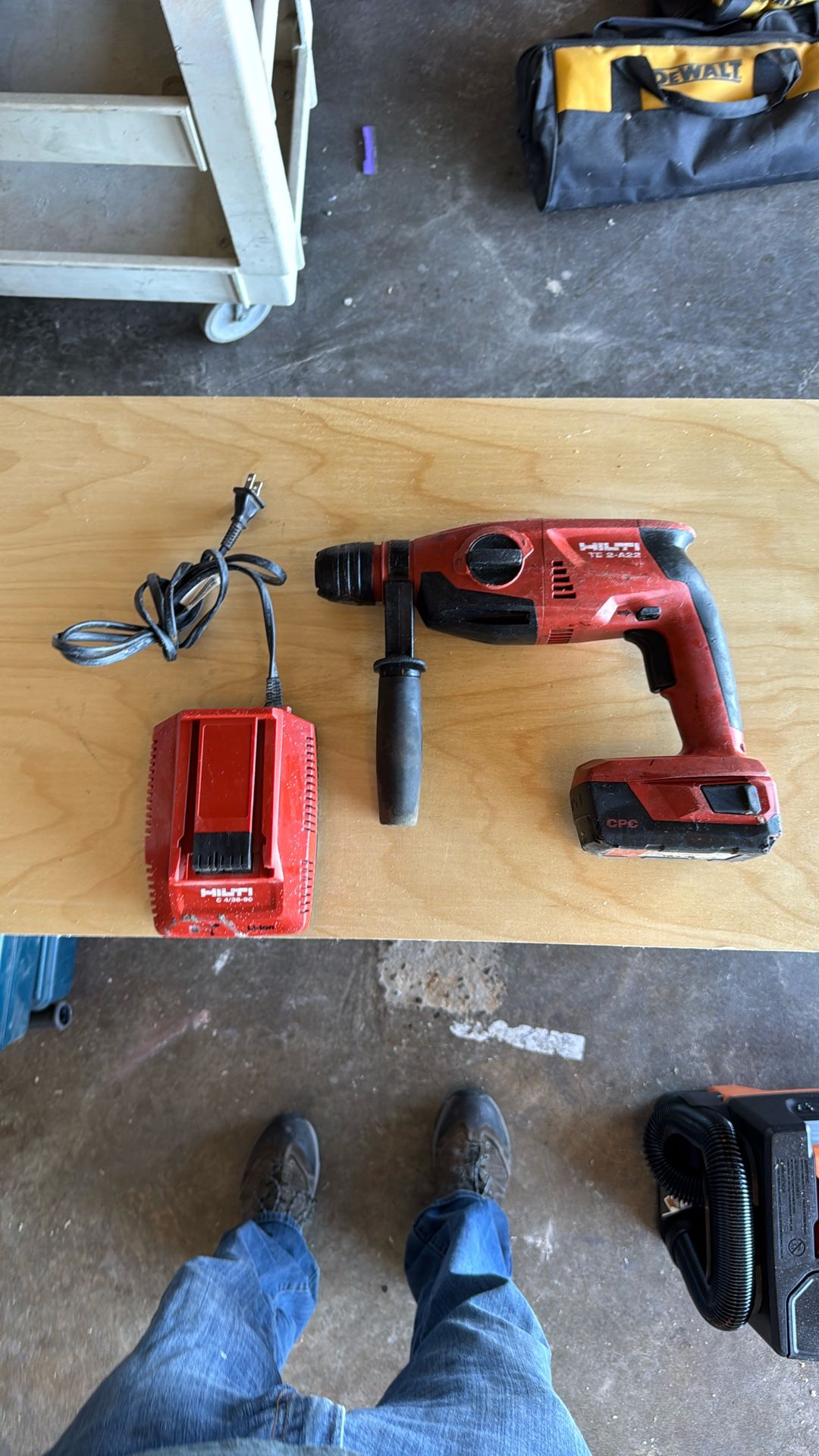 Hilti TE 2 Cordless Rotohammer