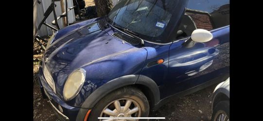 2004 Mini Cooper parting out -pm for details