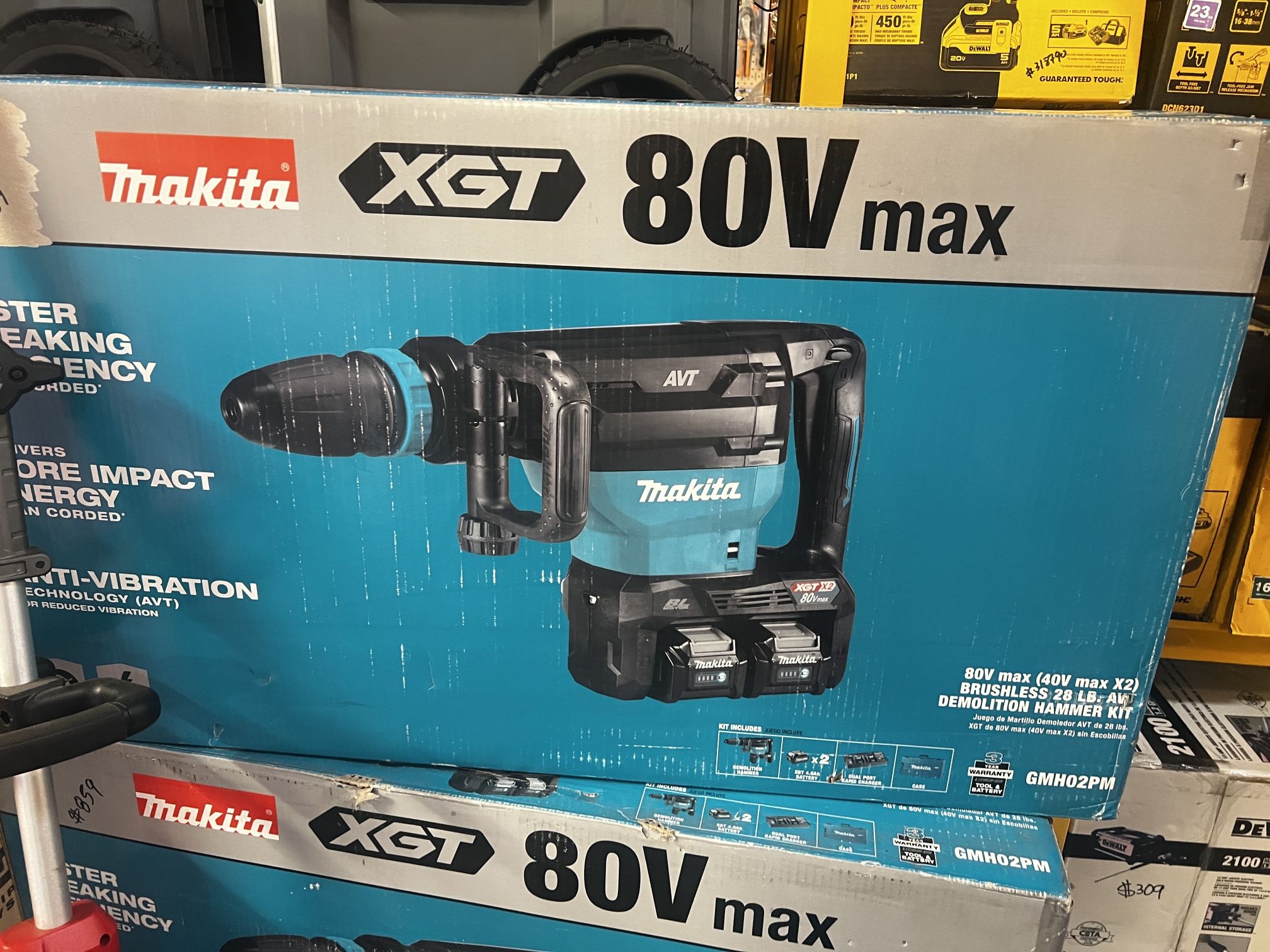 Makita 80v XGT Max Brushless 28Lb AVT Demolition Hammer Kit