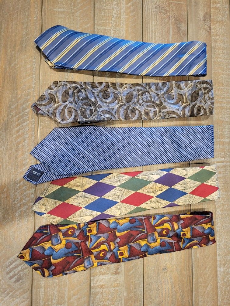 Mens silk neckties some brand new between $25 and $40 per ties
$5-$10 each
