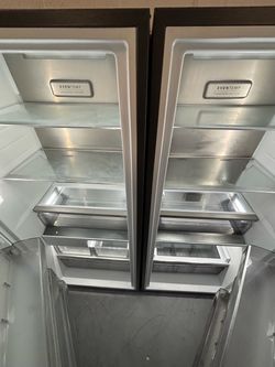 FRIGIDAIRE REFRIGERATOR AND FREEZER