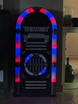 Vintage standing WiFi radio jukebox