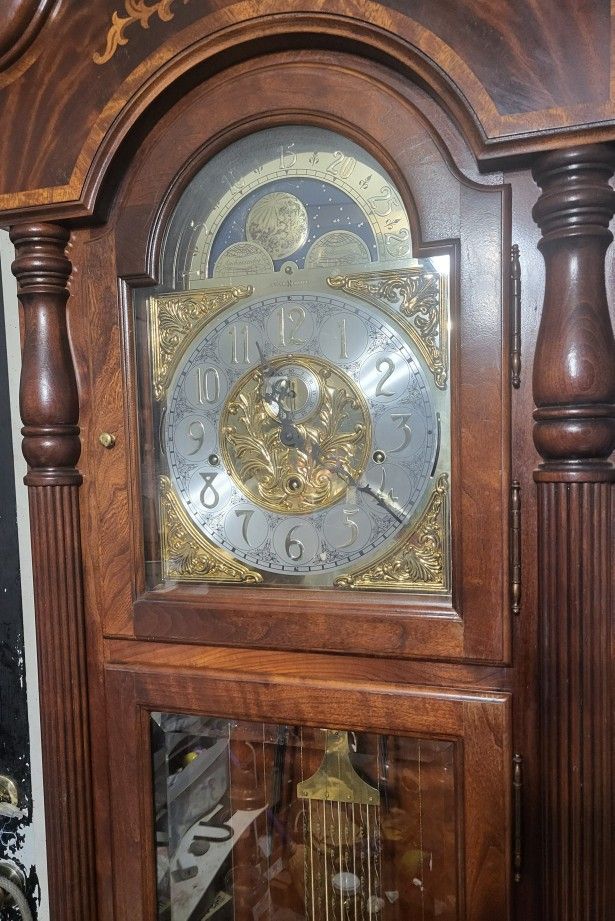 Howard Miller Grandfather Clock Model610778 for Sale in Eugene, OR