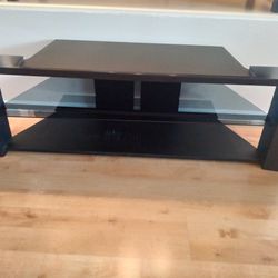 Entertainment/TV Stand