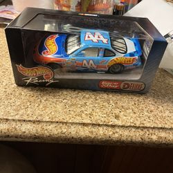 Hot Wheels Die Cast Mattel 1999 Race Day Deluxe 1:24 Racing NASCAR Race Day Kyle Petty #44