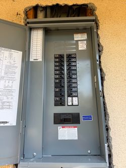 NEW SQUARE D 200 AMP PANEL