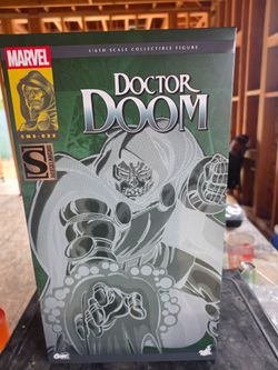 Hot toys doctor doom especial edition