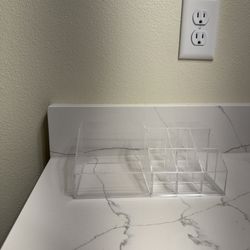 Plastic makeup organizer