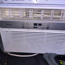 Midea window unit air conitioner