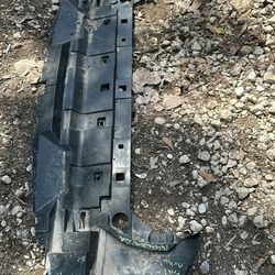 2019 2020 2021 VOLVO XC40 FRONT BUMPER VALANCE PANEL AIR GUIDE OEM (contact info removed)4