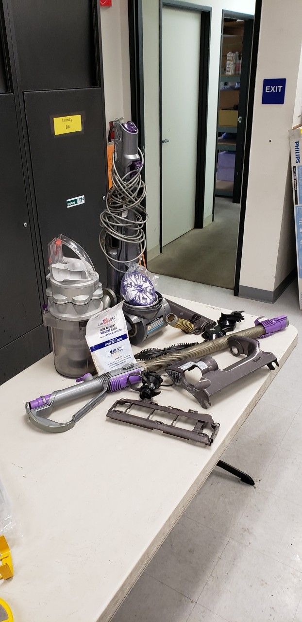 DYSON 😎