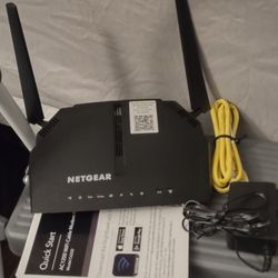 NETGEAR  AC1200 Wi-Fi Cable Modem Router Combo 