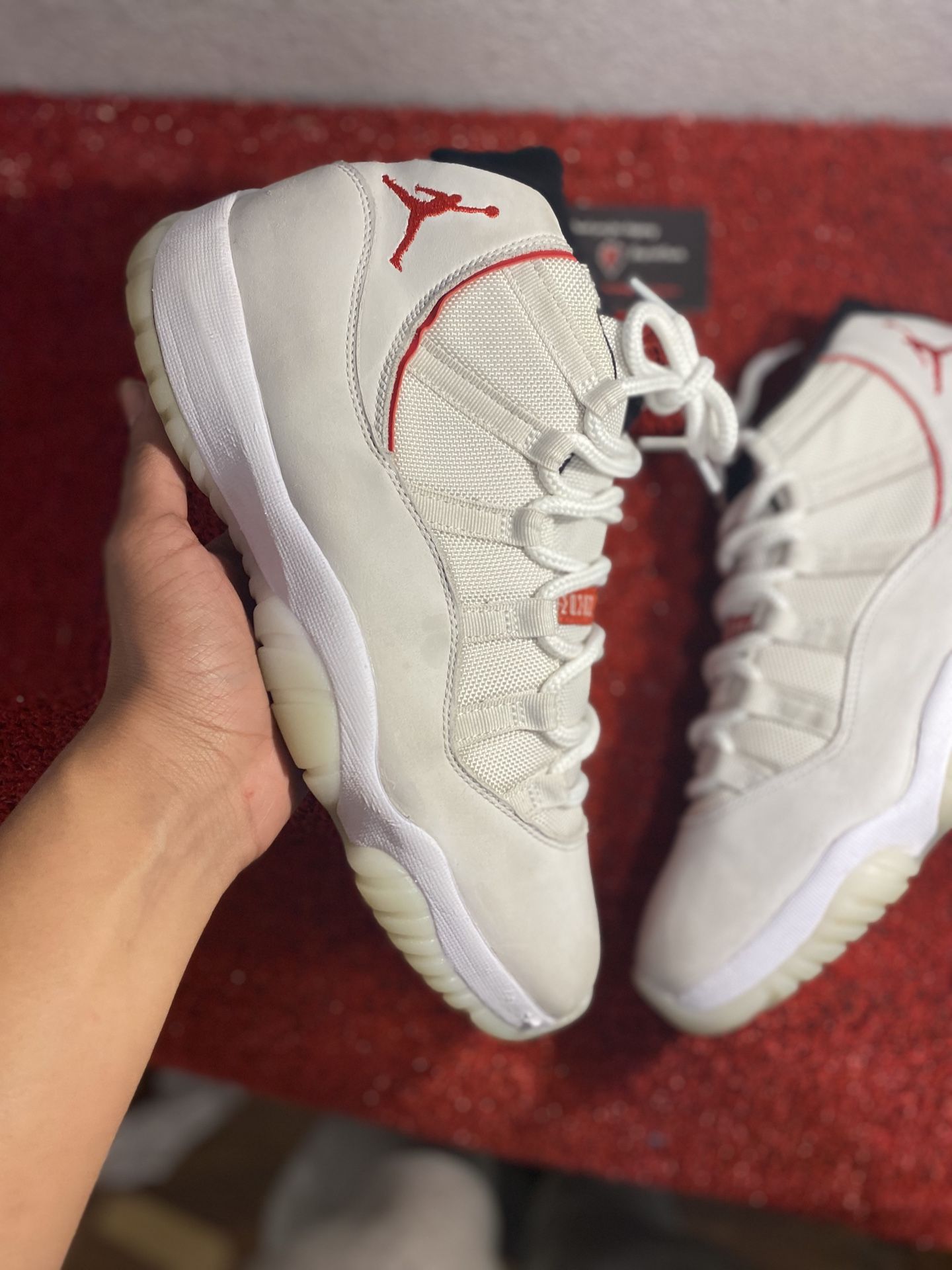 Jordan 11 platinum tint