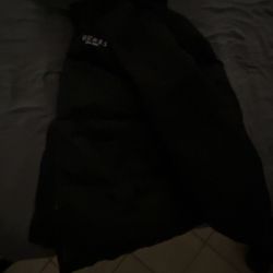 guess puffer jacket