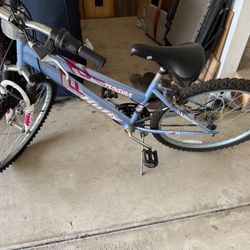 Huffy Tundra 18 Speed Mountain Bike, 24”