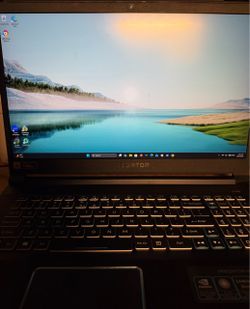 Acer Predator Helios 300 17” — i7, RTX 2070, 32GB, 2.3TB — Excellent Condition
