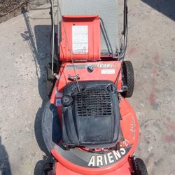 Ariens Push Lawnmower 