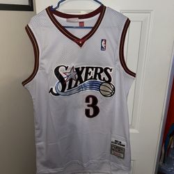 Allen Iverson white Philadelphia 76ers jersey  size 2xl