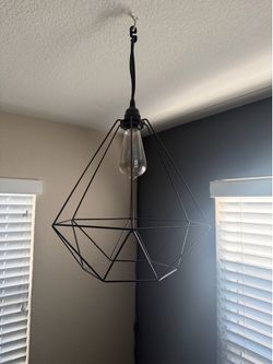 Modern Geometric Pendant Light Fixture – Industrial Style