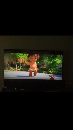 Mitsubishi 70 inches DHDTV Great for Watching Movies and Sporting Events HD