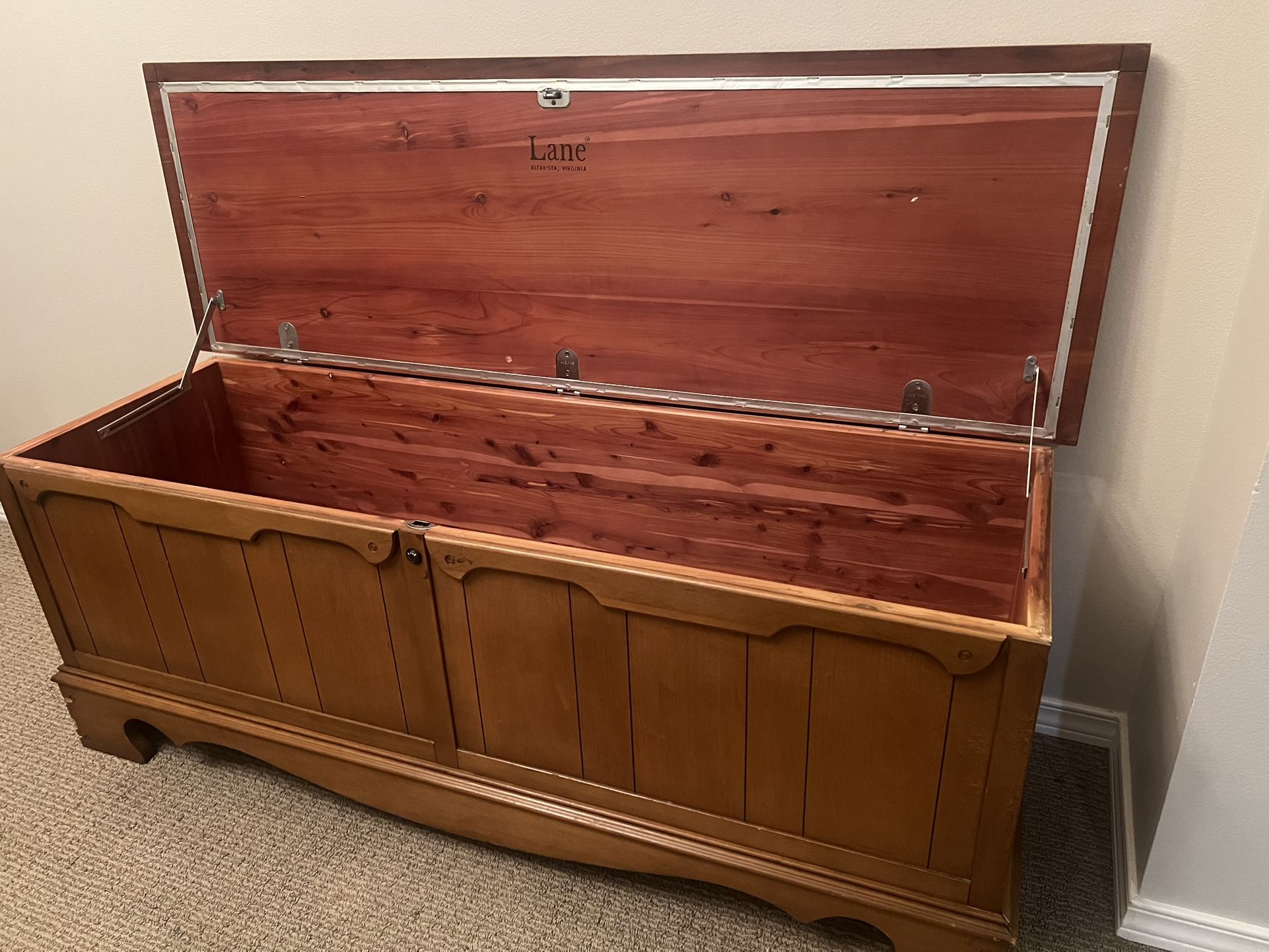 Lane Cedar Chest