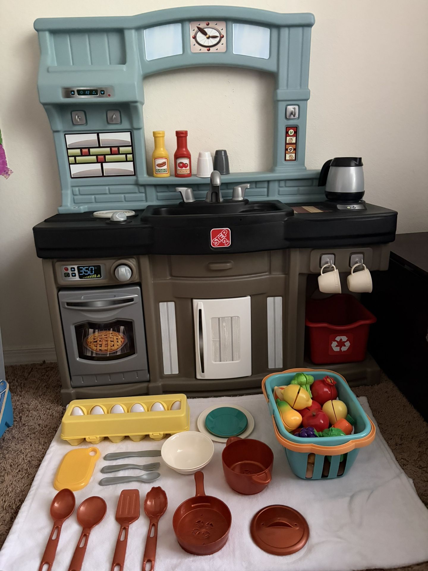 Kitchen Play set And Accessories  2-5 Yrs