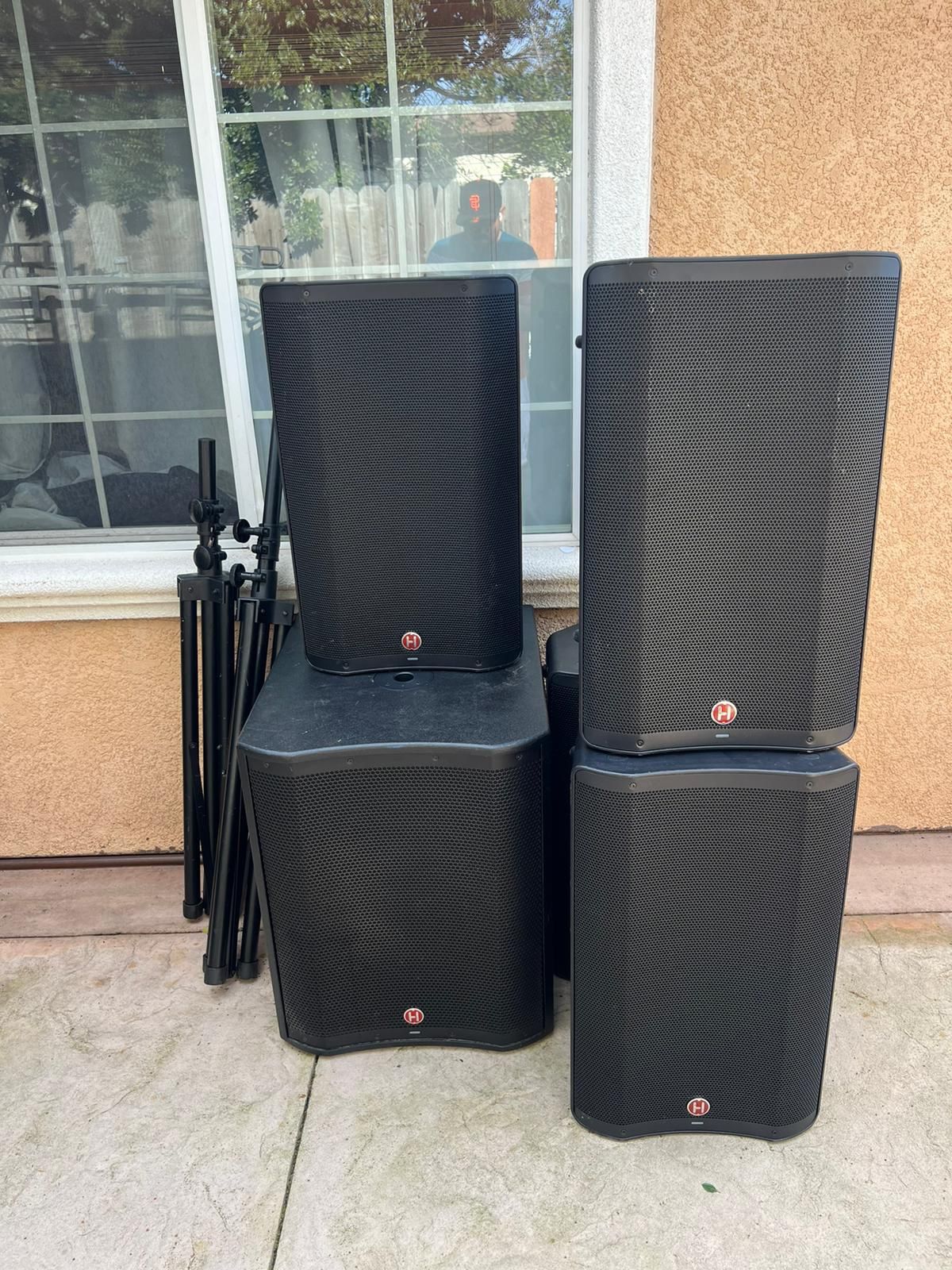 Harbinger Powered Speakers