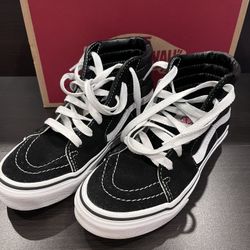 Vans Sk8-Hi Black/White Preschool Size 2 USED