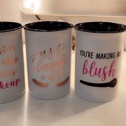 Makeup brush holder for sell