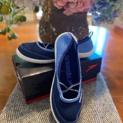 New Speedo Women's Beach Runner 2.0 Amphibious Pull-On Water Shoe sz 8